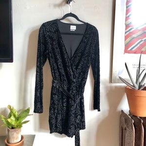 Velvet wrap romper ❄️